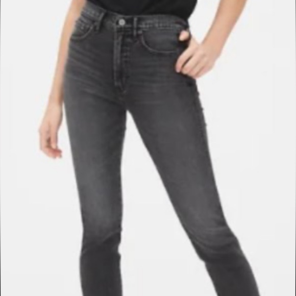 Gap Black Distressed High Rise Cropped Cigarette Jeans - Picture 6 of 6